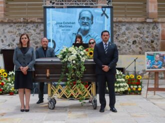 Rinden homenaje luctuoso al artista José Esteban Martínez 