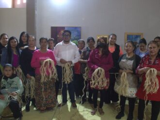 Promueven talleres de ixtle y cerámica en Zóquite