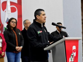 Denuncia Carlos Peña persecución política contra Alito Moreno
