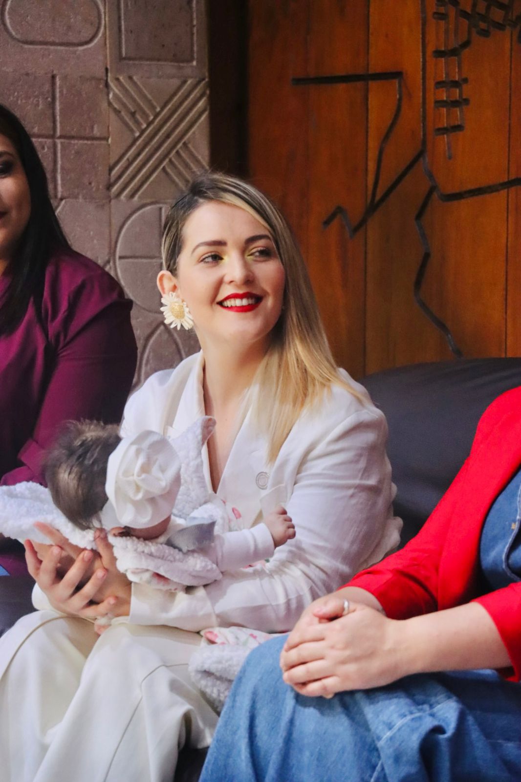 Organiza Karla Estrada conversatorio sobre lactancia materna