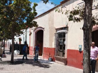 Dan mantenimiento a edificios emblemáticos del centro de Guadalupe 