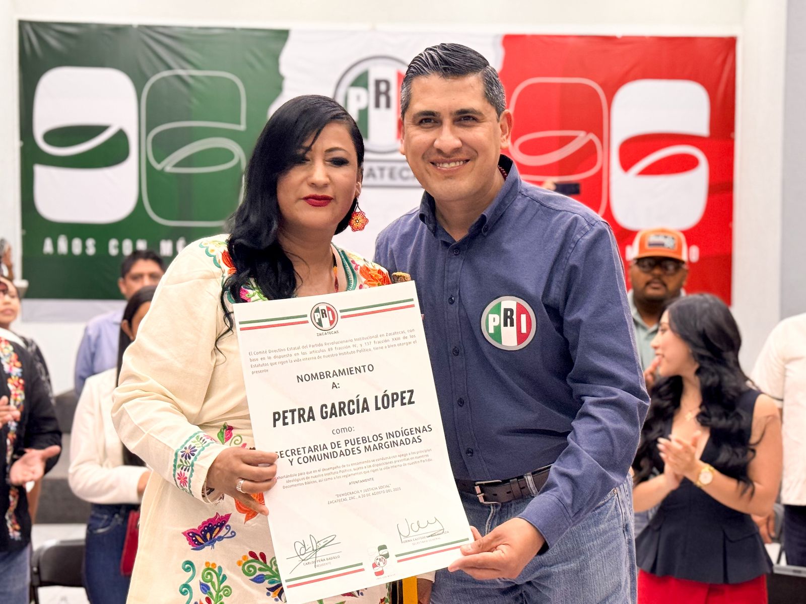 Crea el PRI la Secretaría de Pueblos Originarios