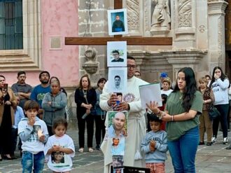 Dedica su ordenación sacerdotal a víctimas de desaparición