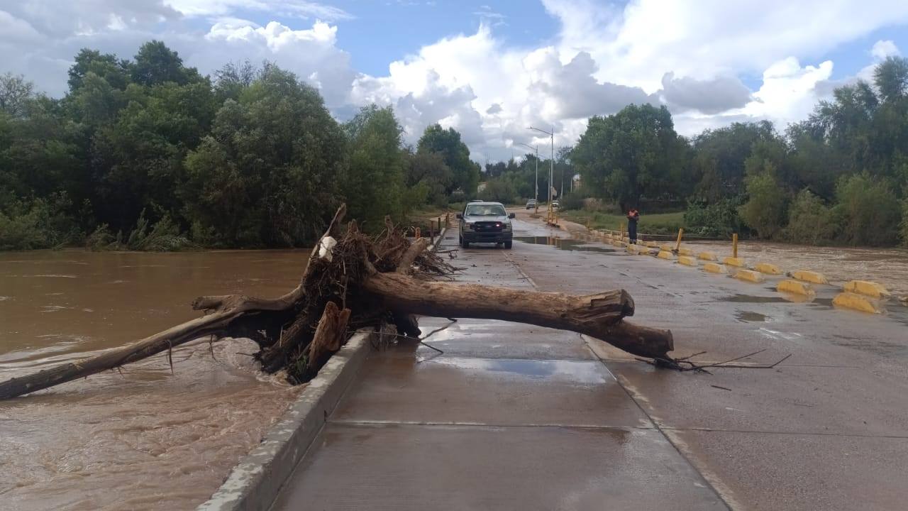 Inician limpieza en el puente Los Ramírez