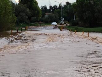 Habitantes de Los Ramírez, nuevamente incomunicados