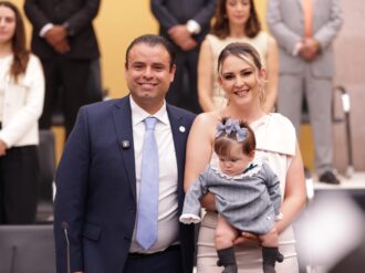 Rinde Miguel Varela su primer informe de gobierno