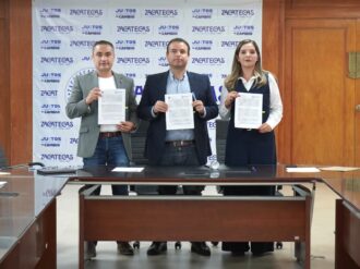 Avanza certeza jurídica para 140 familias de Zacatecas