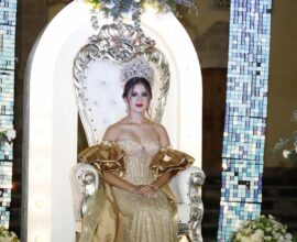 Jocelyne, reina del 459 aniversario de Plateros  