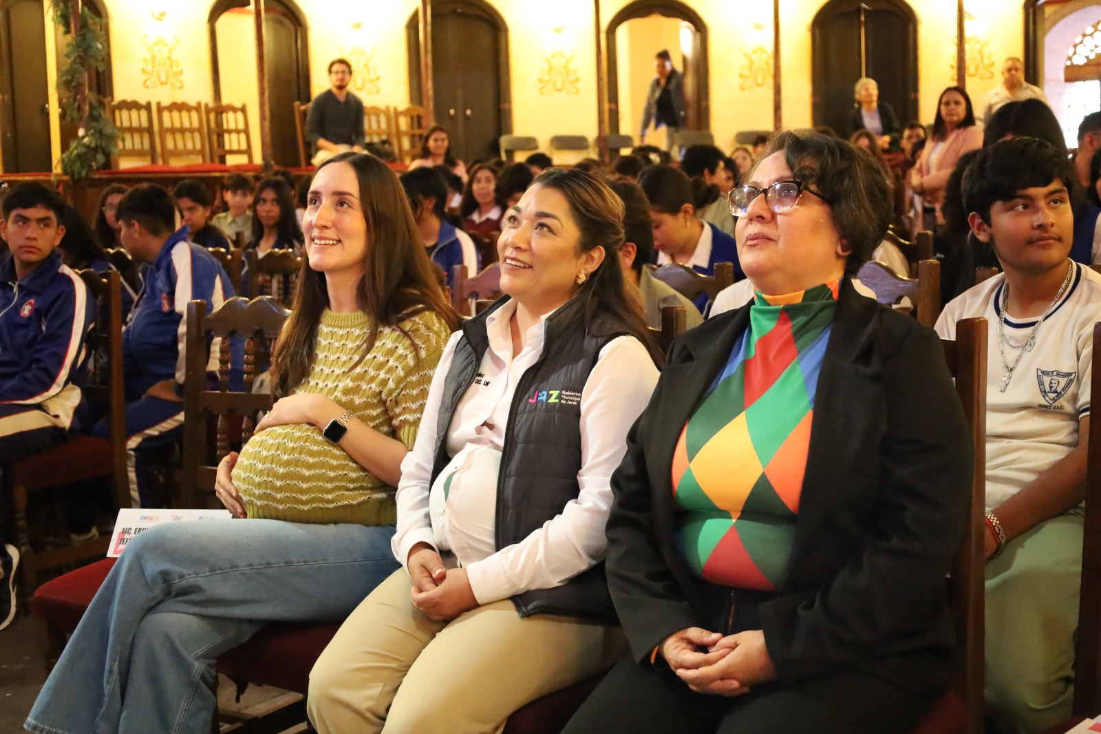 Orientan en Jerez sobre el embarazo adolescente 