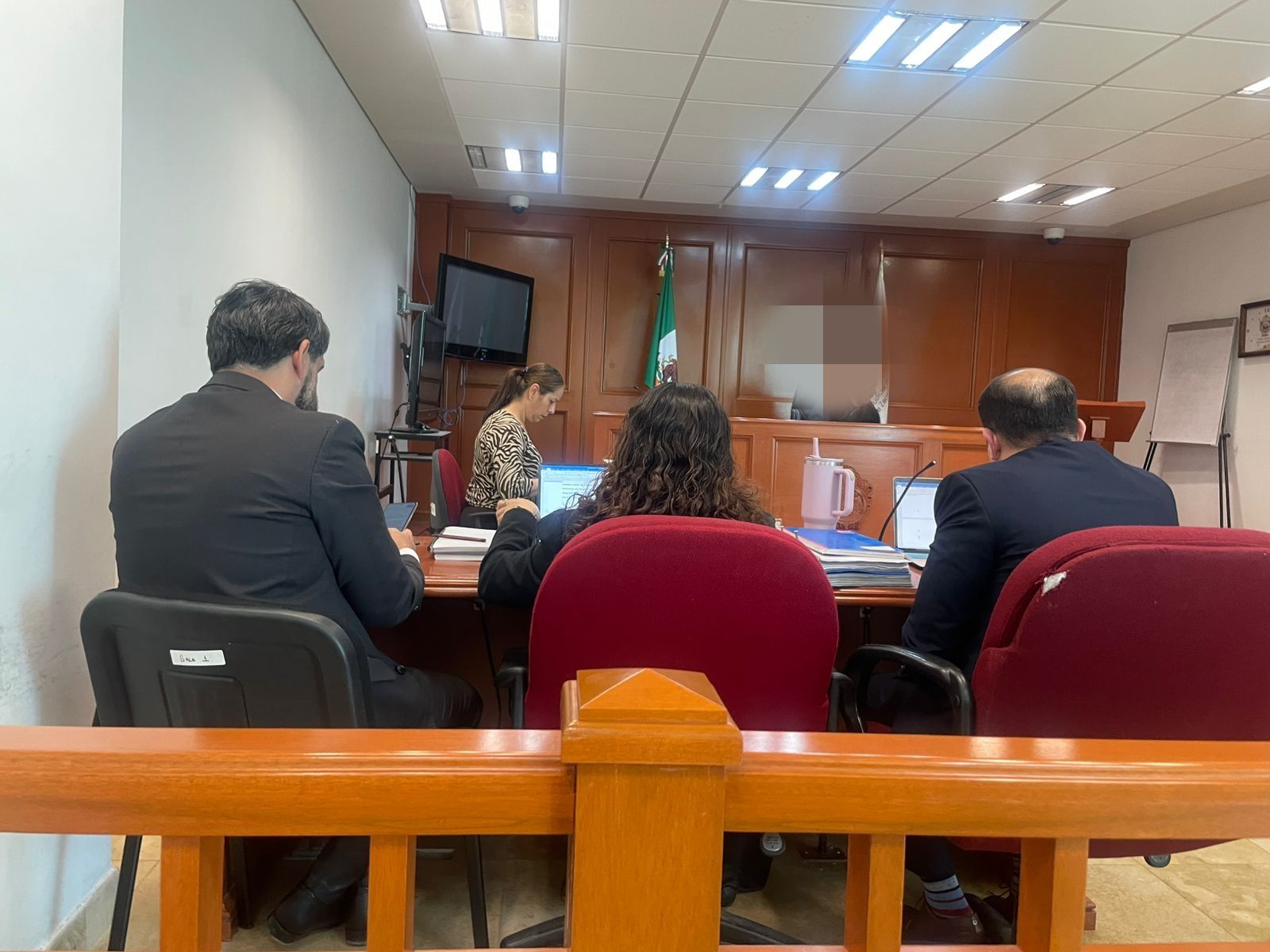 Reconoce juez violación al derecho de defensa en proceso de Jorge Rada  