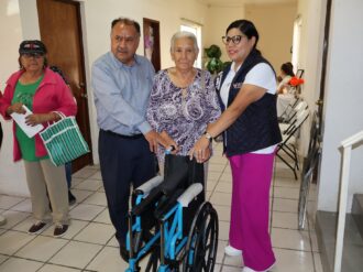 Entregan 30 aparatos funcionales en Río Grande