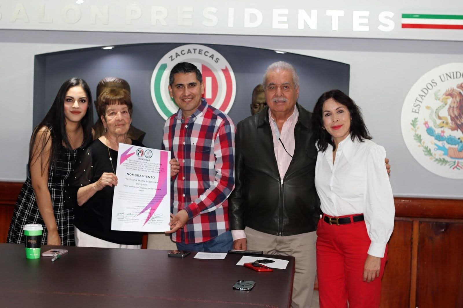 Juana María Martínez, Enlace con las Mujeres Priistas