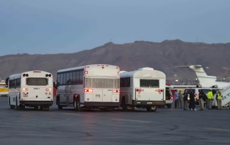 Se “autodeportan” 1.6 millones de migrantes