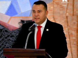 Destroza Roberto Lamas a titular de la Sezami