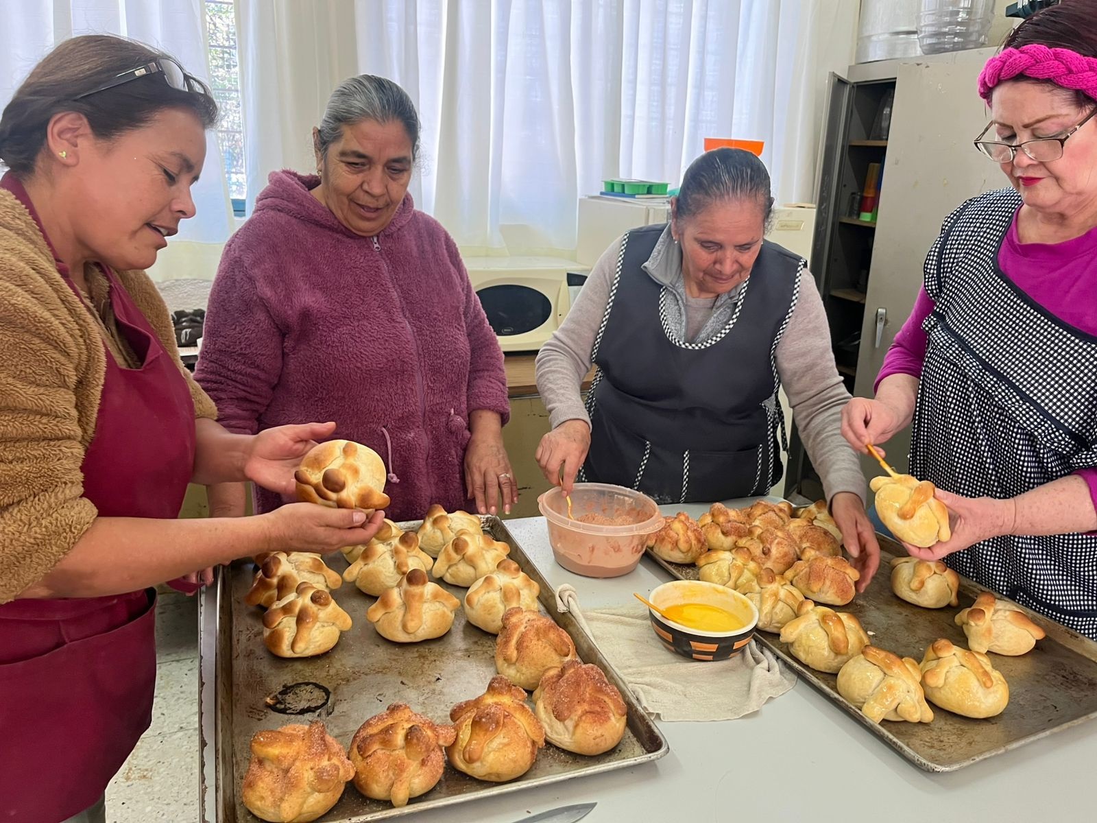 Con curso de panadería fomentan el autoempleo