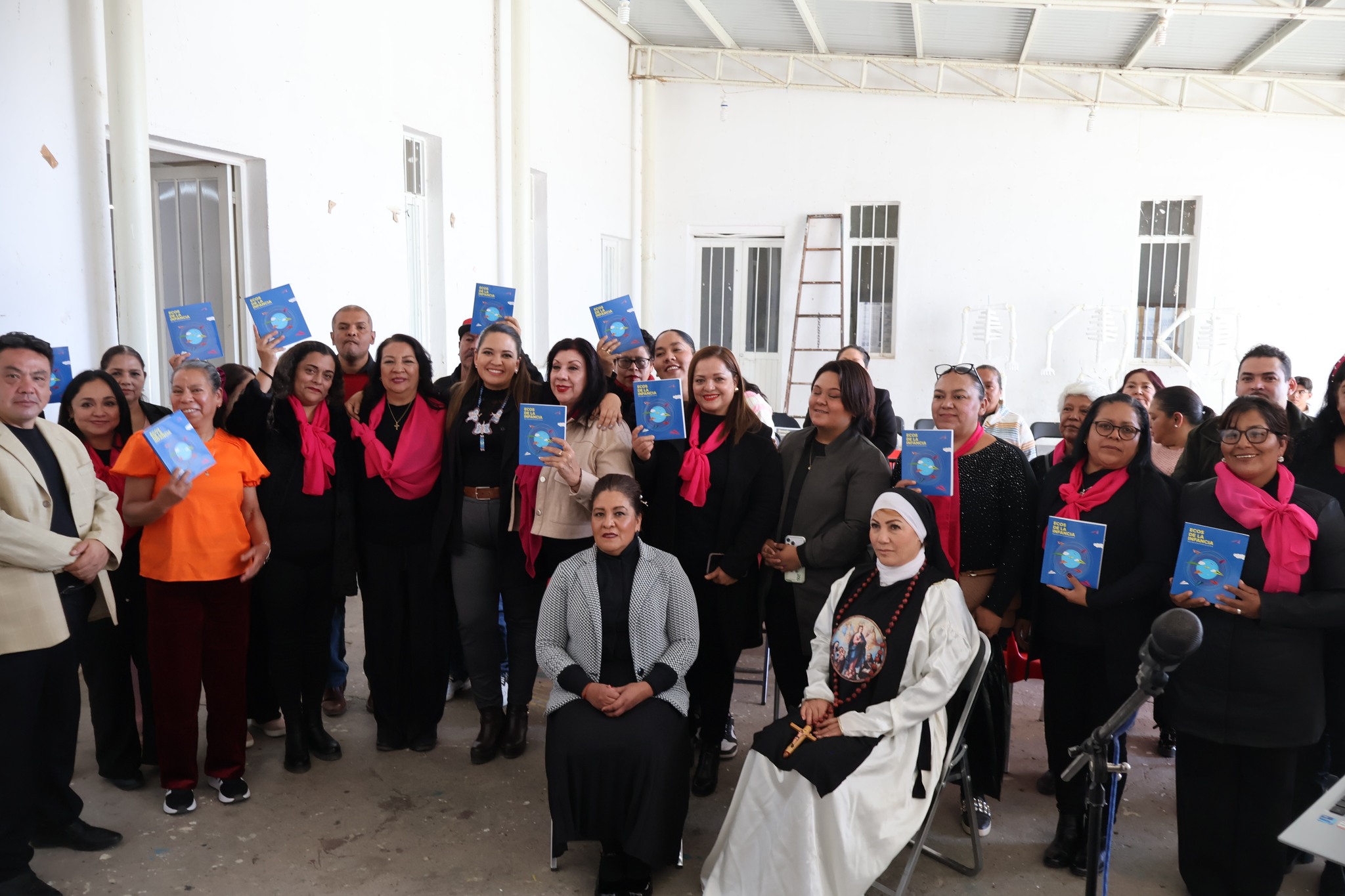 Entregan libros a 14 bibliotecas comunitarias de Río Grande