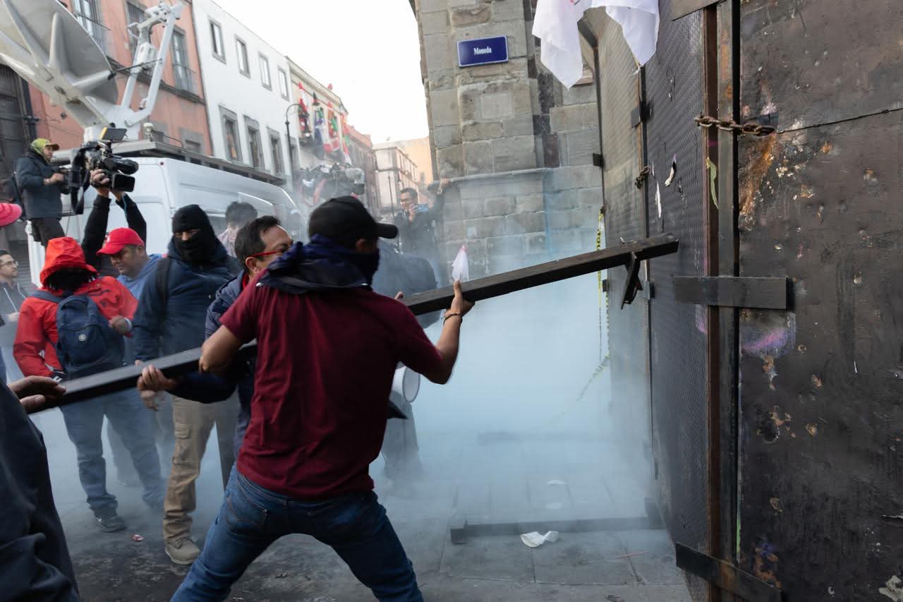 Firme la CNTE se manifiesta