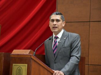 Presenta Carlos Peña iniciativa para blindar derechos humanos