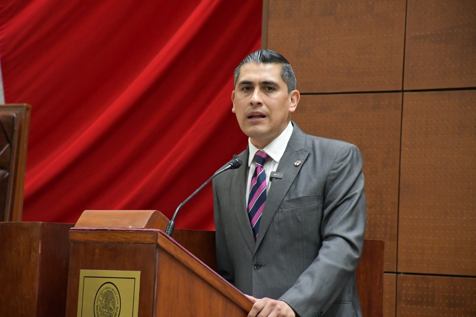 Presenta Carlos Peña iniciativa para blindar derechos humanos