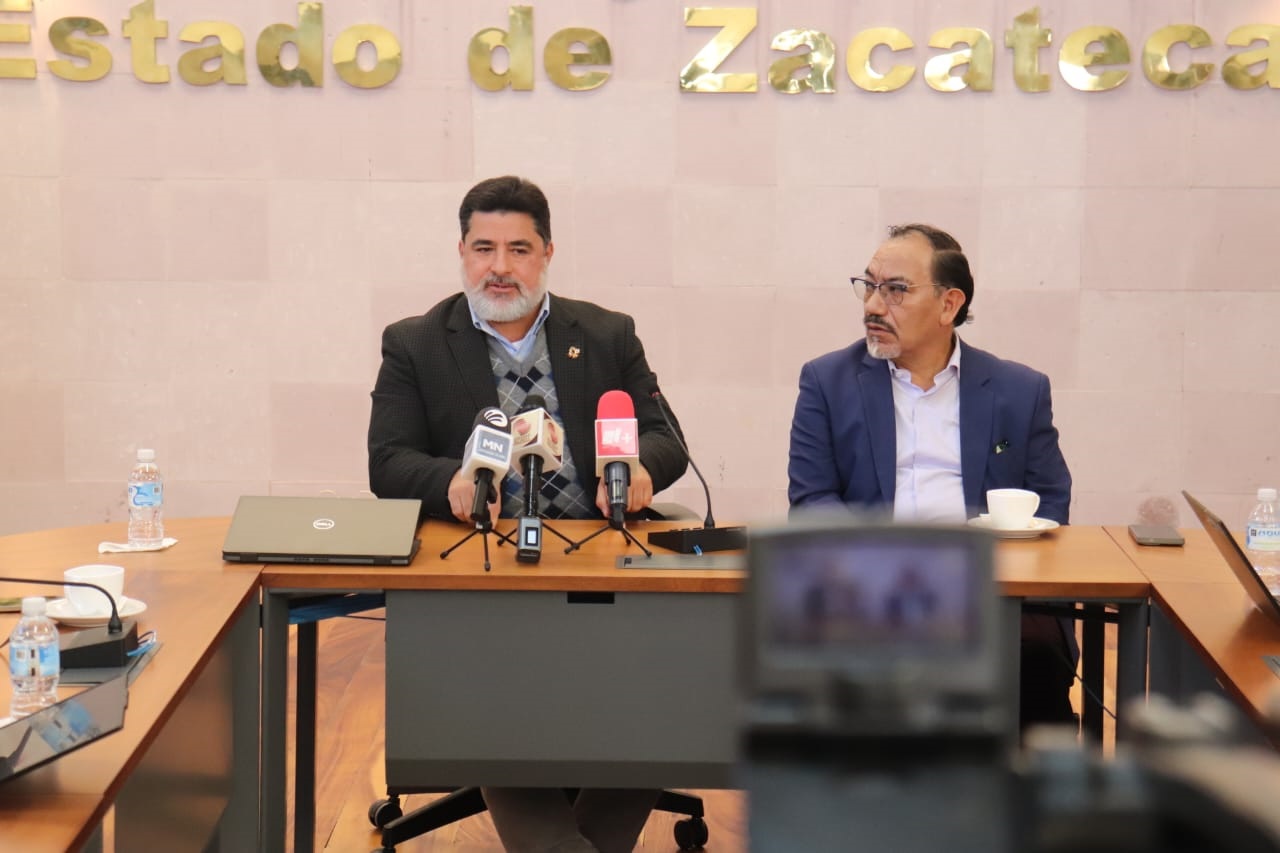 Se retira Matías Chiquito Díaz de León del INE 