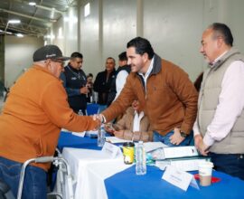 Escucha Javo Torres a habitantes de Rancho Grande 