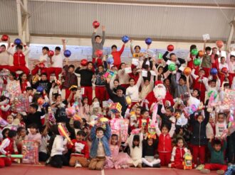 La Ruta Navideña hace sonreír a 7 mil niños de Jerez