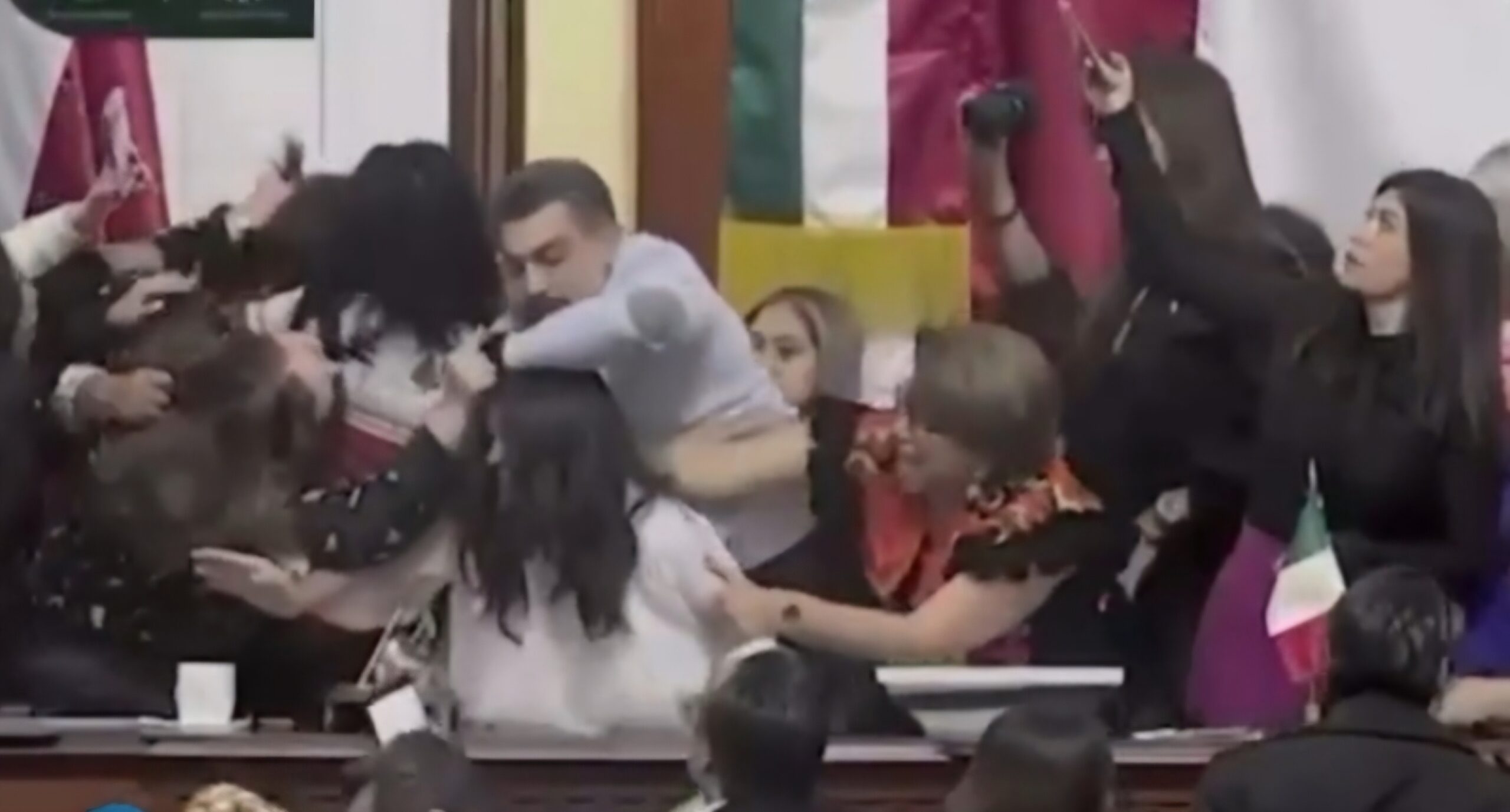 Modificación al órgano de transparencia provoca trifulca entre diputadas