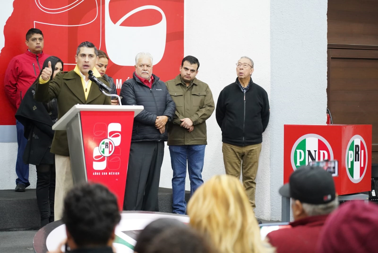 “Gobierno es candil de la calle y oscuridad de su casa”: Carlos Peña