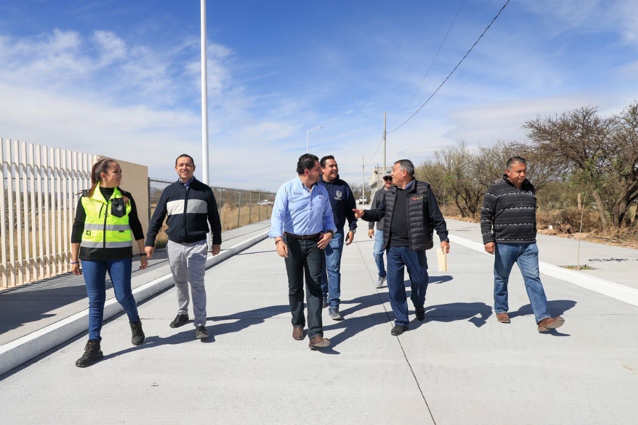 Javo Torres transforma con obras  la zona rural