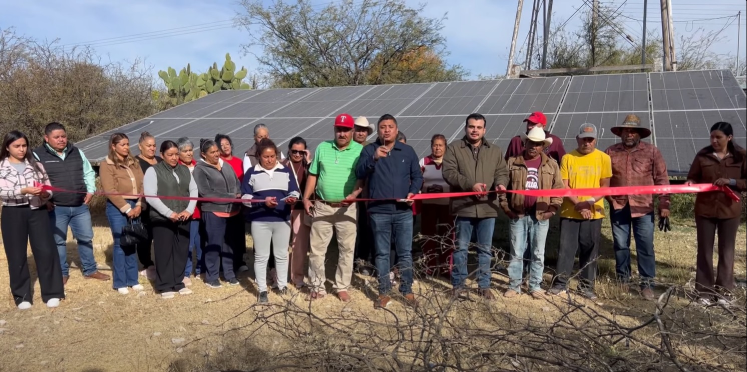 Inaugura Pier Michel paneles solares en Los Amarillos