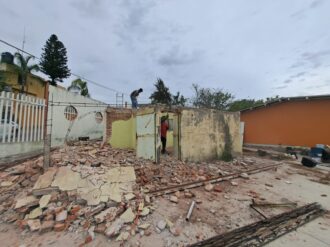 Demuelen salón en la escuela Ignacio Zaragoza