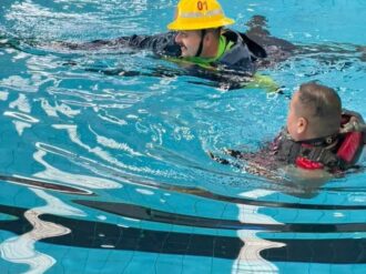 Capacitan a bomberos de Fresnillo en Aguascalientes 