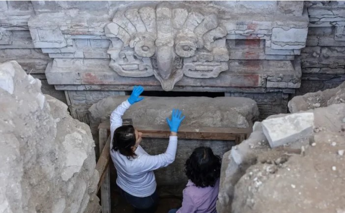 Hallan milenaria tumba zapoteca del año 600 