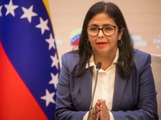Van chavistas por «el rescate» de Maduro y su esposa