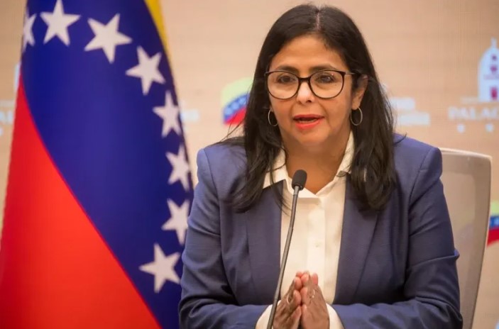 Van chavistas por «el rescate» de Maduro y su esposa
