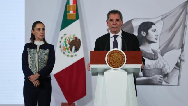 Van SAT y Hacienda por más recaudación de impuestos en 2026