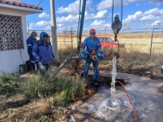 Restablecen servicio de agua potable en El Boyero