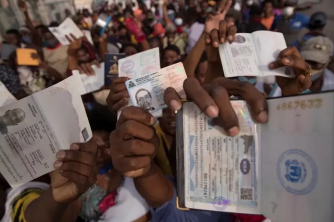 Suspende Trump visados de inmigrantes a 75 países