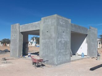 Alianza migrante transforma panteón de Santa Teresa