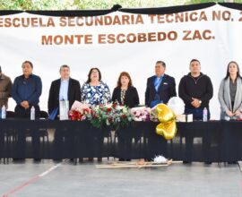 Reconocen décadas de entrega docente en la «Santos Bañuelos» 