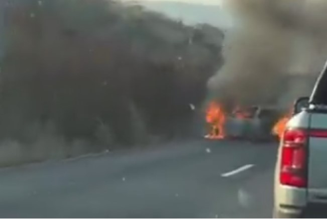 Bloquean carreteras de Jalisco, Michoacán y Guanajuato