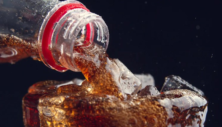Refrescos, amenaza silenciosa para la salud