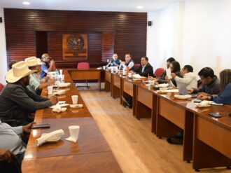 Productores de frijol toman el Congreso