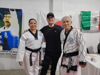 Celebran examen de grados y entrega de cinturones en Taekwondo