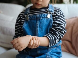 Niños y jóvenes también son atacados por enfermedades reumáticas