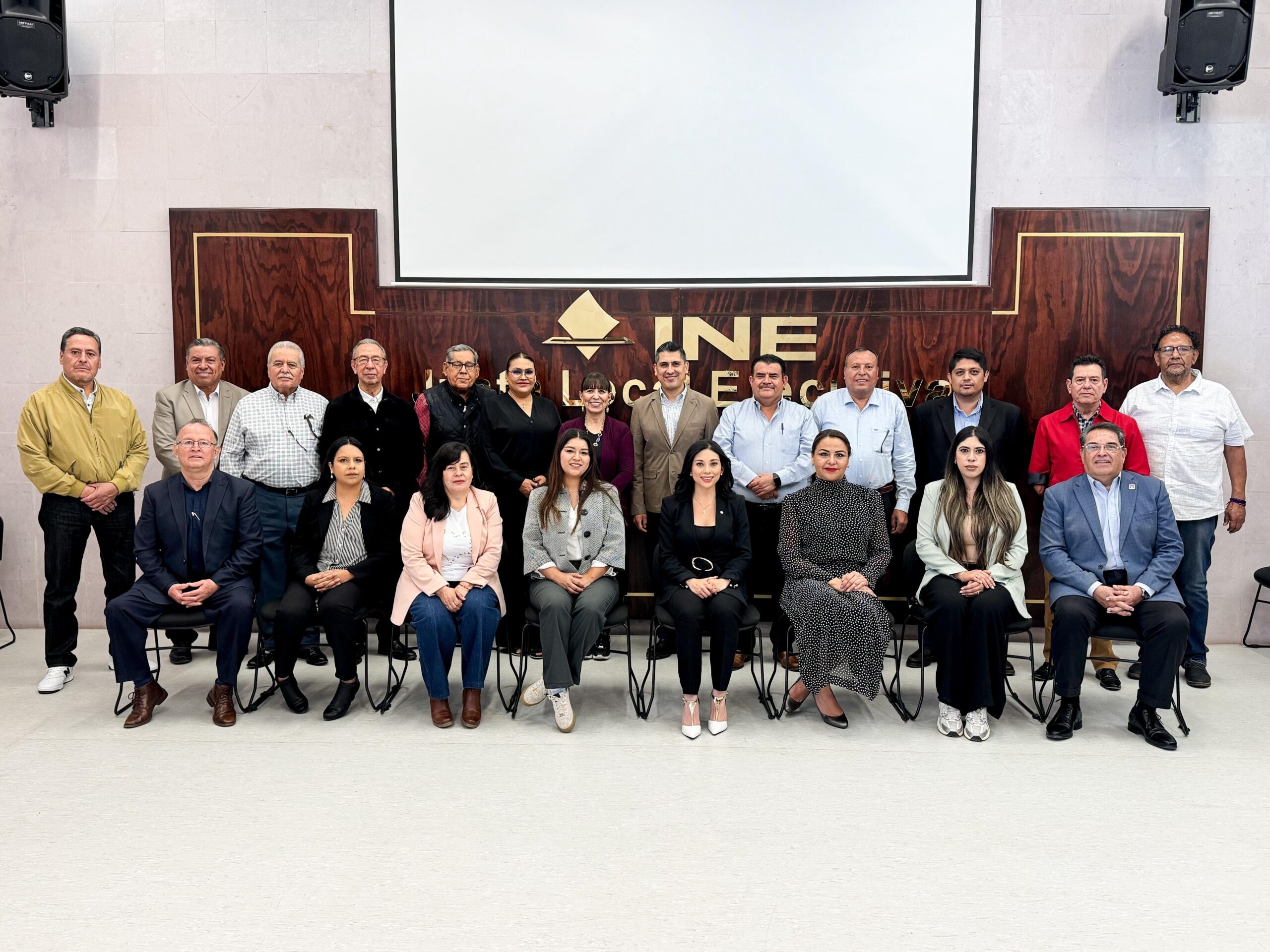 Ofrece el PRI legalidad y coadyuvancia al INE