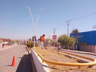 Fortalece Río Grande mantenimiento en Boulevard Eva Sámano 