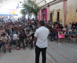 Llevan alegría a la niñez de Villa de Cos con función de cine 