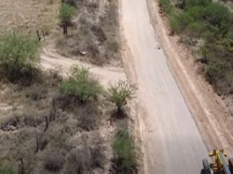 Rehabilita Río Grande de 16 kilómetros de caminos