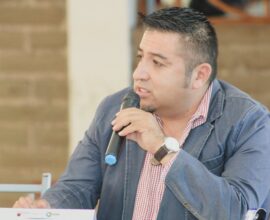 Manuel Acosta Galván gestiona obras para Monte Escobedo  